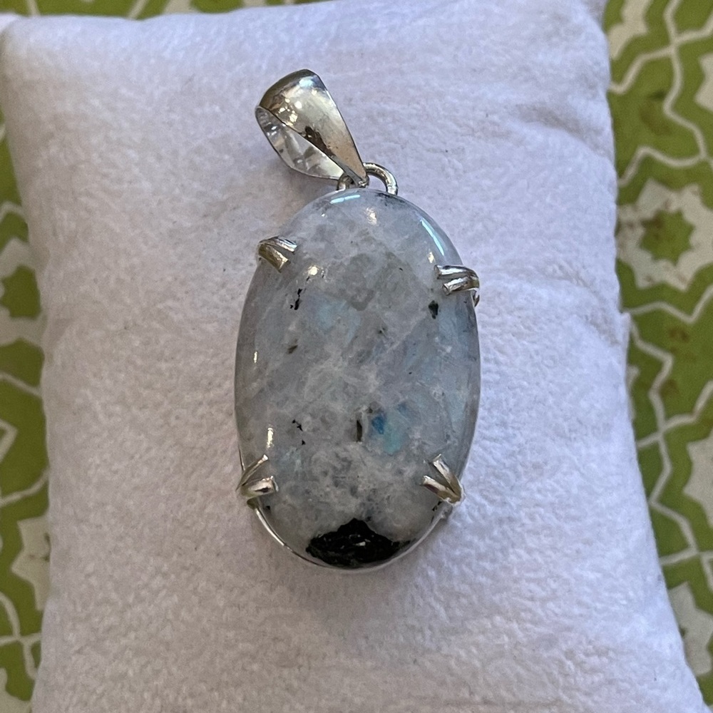 Natural Rainbow Moonstone Shimmering Iridescent Oval SS Plated Pendant - New - Picture 1 of 7
